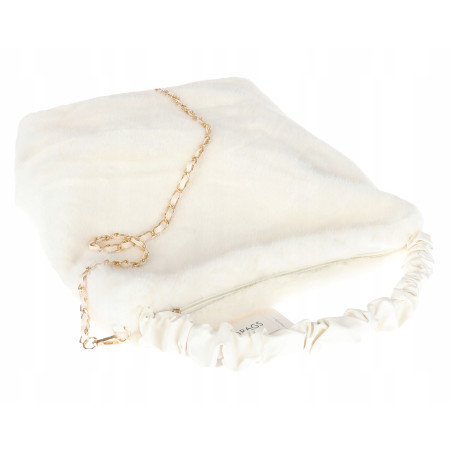 TOREBKA DAMSKA NA RAMIĘ ZE SZTUCZNEGO FUTERKA WŁOSKA MARKA XY2503 Biała