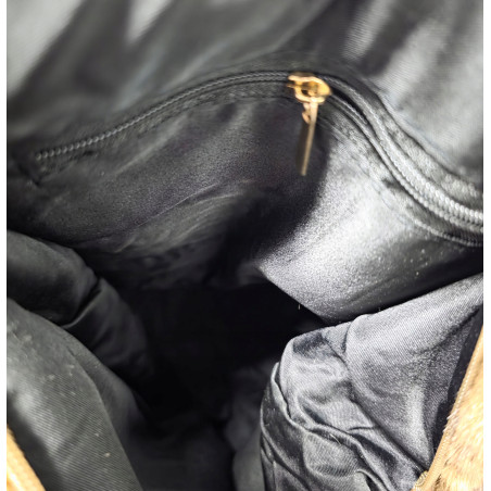 TOREBKA DAMSKA NA RAMIĘ ZE SZTUCZNEGO FUTERKA WŁOSKA MARKA XY2503 Biała