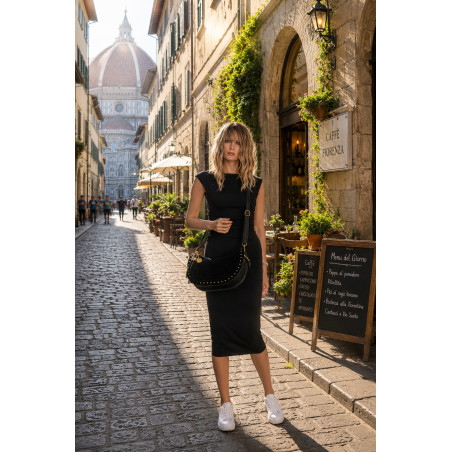 Torebka damska półksiężyc frędzle ćwieki na ramię elegancka CC3543 Czarna