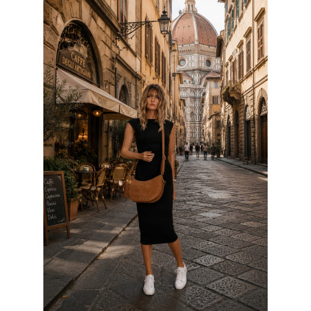 Torebka damska półksiężyc frędzle ćwieki na ramię elegancka CC3543 Brązowa